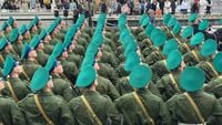 Слезы, гордость и память: как прошел парад 80-летия Победы во Владивостоке