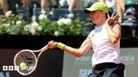 Italian Open: Danielle Collins beats Iga Swiatek in third round
