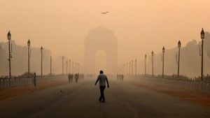 Delhi Faces Pollution Emergency Impacting Daily Life