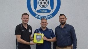 Gerald Asamoah Donates Defibrillators To Local Clubs