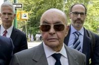 Former Tottenham owner Joe Lewis receives presidential pardon from Donald Trump