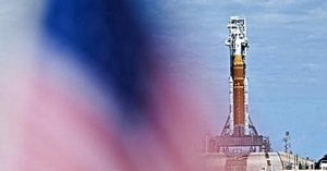 Hydrogen Leak Delays NASA Artemis II Moon Mission