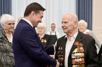 Губернатор Московской области Андрей Воробьев поздравил ветеранов с Днем Победы - АБН 24