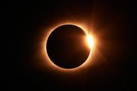 Er komt een gedeeltelijke zonsverduistering aan