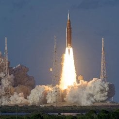 Fırlatma! Ay’a Dönüş Yolunda