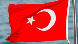 Türkiye'de Tarihçilik Ve Tarihçiler Üzerine Eleştiri