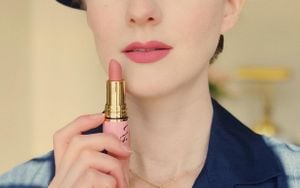 Pink Lipstick Takes Center Stage This Spring