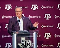 UT professor says manufactured outrage is killing academic freedom in Texas