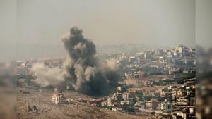 Israel Intensifies Strikes Against Hezbollah While Seeking Ceasefire