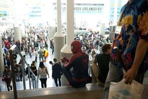 Stars And Fans Shine At Los Angeles Comic Con