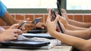 States Tackle Cell Phone Restrictions For Better Learning