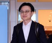 South Korea faces U.S. pressure ahead of summit talks