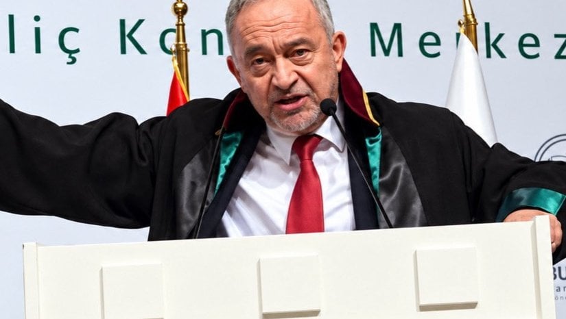 "“Korkunç bir durumdayız. Şu anda insanların hak ve hürriyetlerinin en büyük tehdidi yargı."