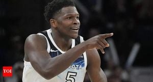 Timberwolves Overcome Injury Scare To Dominate Warriors