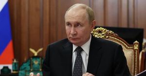 Putin And Trump Discuss New Nuclear Arms Deal