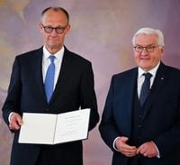 Президент Германии Штайнмайер назначил Мерца канцлером
 | УНН