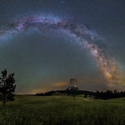  Milky Way over Devils Tower 