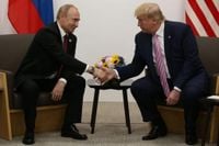 «В разговорах с Трампом Путин на самом деле насмехался над ним, но Трамп этого не понимал из-за особенностей перевода»