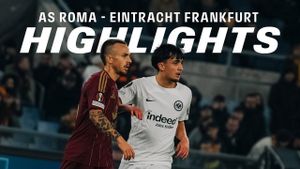 AS Roma Battles Eintracht Frankfurt In UEFA Europa League Showdown