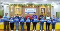 ปตท. เดินหน้าส่งมอบถุงยังชีพช่วยเหลือผู้ประสบอุทกภัยอย่างต่อเนื่อง