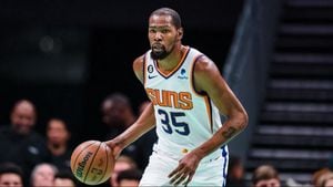 Suns Face Raptors Aiming To Resurrect Season