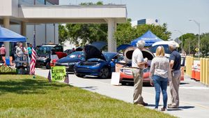 Drive Electric Arizona Sparks Interest At EV Test Drive Event