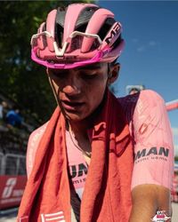 Del Toro cae al segundo lugar; Simon Yates arrebata el liderato en el Giro de Italia - Plaza de Armas | Querétaro