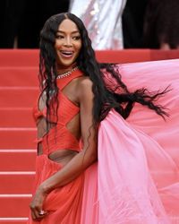 Tendenze capelli 2025: 15 consigli per mantenere sana una chioma lunga e XXL