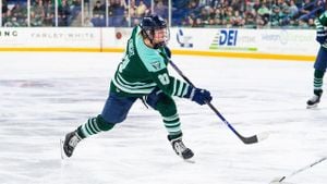 PWHL Midseason Update: Spooner Returns As Playoff Race Intensifies