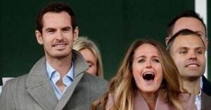 Andy Murray Watches Wimbledon From Home After Retirement