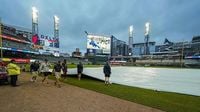 Braves vs Phillies Series Opener Enters Weather Delay