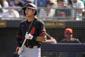 Lee Jung-Hoo Named Key Player For Giants' Postseason Push