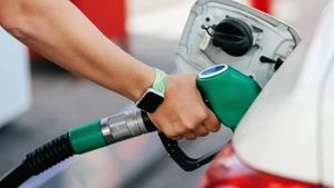 Global Fuel Prices Surge Amid Economic Instability