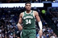 Bucks Announce Giannis Antetokounmpo News Before Warriors Game