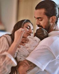 Athiya Shetty, KL Rahul name their 'baby girl' Evaarah - Weekly Voice
