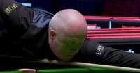 Higgins schlägt Wakelin und gewinnt verrücktes Match