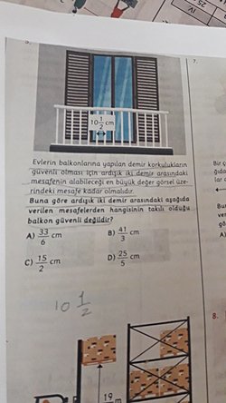 Buna göre ardışık iki demir arasındaki aşağıda verilen mesafelerden hangisi takılı olduğu balkon güvenli değildir?
