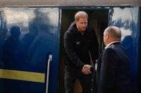 Prince Harry makes surprise visit to Ukraine in support of wounded troops | Hot Springs Sentinel Record