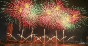 Portugal And UK Dazzle At Da Nang Fireworks Festival