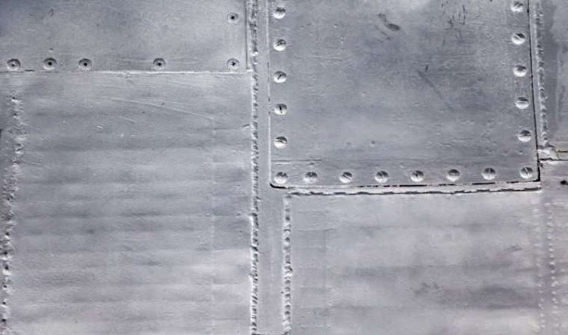 Berkeley'den (UC Berkeley) araştırmacılar insan derisi gibi kendi kendine iyileşebilen metal alaşım geliştirdiler.