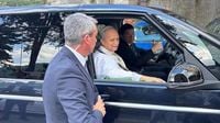 Papa Leone XIV e la visita a sorpresa sul van