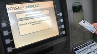 Intesa Sanpaolo, nell'area flegrea scatta il panico per i 