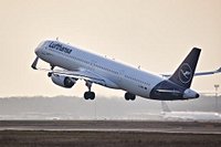 Lufthansa to Cut 4,000 Jobs by 2030 Due to AI