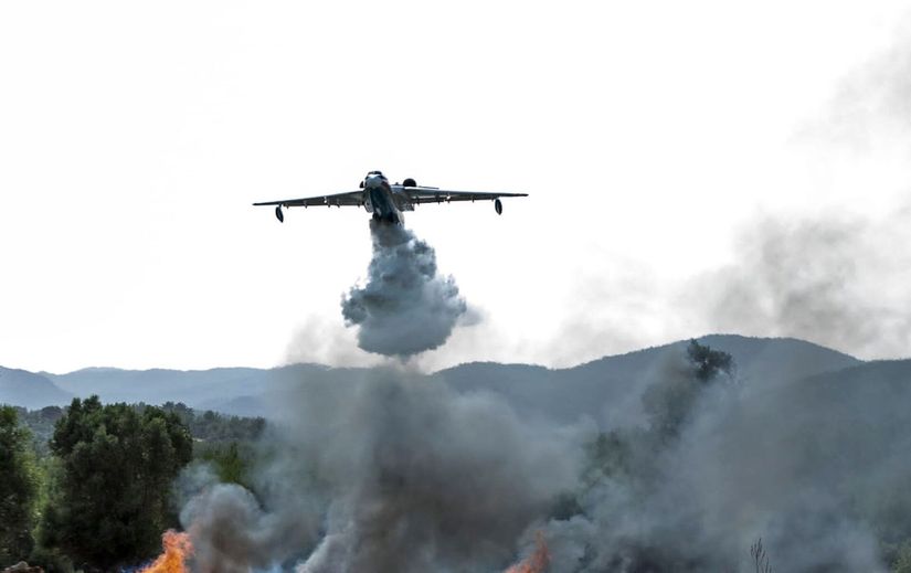 Beriev BE-200 yangın söndüme uçağı