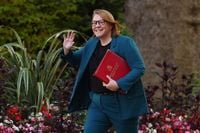 ‘People always get wobbly’: Labour chair urges party to back Starmer