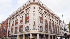 M&S Wins Approval For Marble Arch Revamp