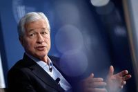 Jamie Dimon Reportedly Believes Economy Is Wearing Out: ‘Whether It's On The Way To Recession Or Just Weakening, I Don’t Know’
