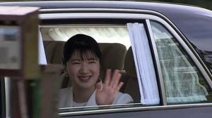 Princess Aiko Visits Osaka-Kansai Expo For First Time