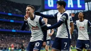 Manchester United And Tottenham Seek Europa League Finals