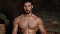 Павел Дуров поздравил подписчиков с Пасхой, продемонстрировав голый торс и развитую мускулатуру